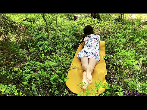 ❤️ Ang Estranghero sa Tinder Nag-masturbate sa Akong Pussy ug Mabination sa Kakahoyan ❤❌ Sex video sa amon ❌️
